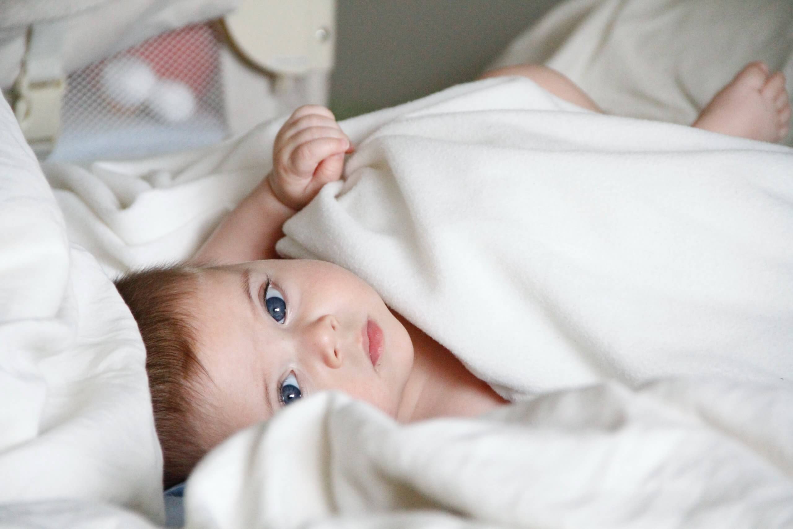 Baby beim Einschlafen